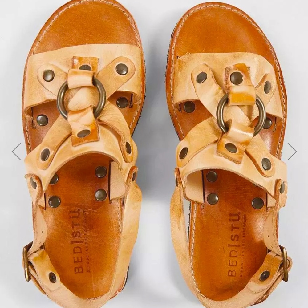 RARE FIND!!! New Bed|Stu Corinth Sandals
